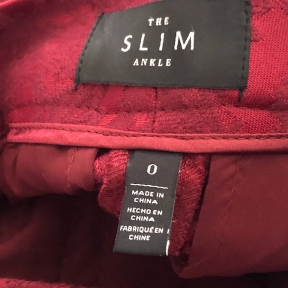 Red Jacquard Slim Ankle Pants by WHBM - Picture 5 of 5